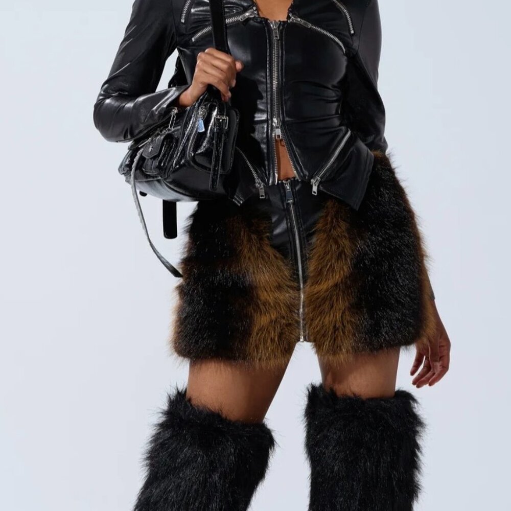 TOUCH ME IN THE MORNING FUR SKIRT - XL